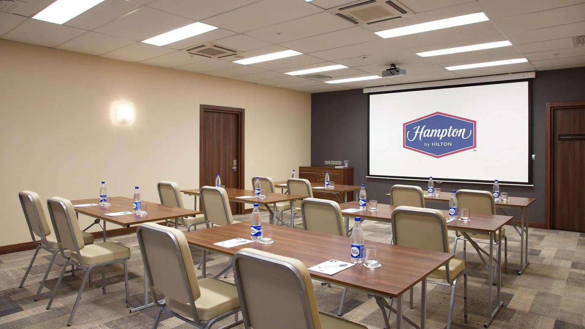 Hotel Hampton By Hilton Minsk City Centre