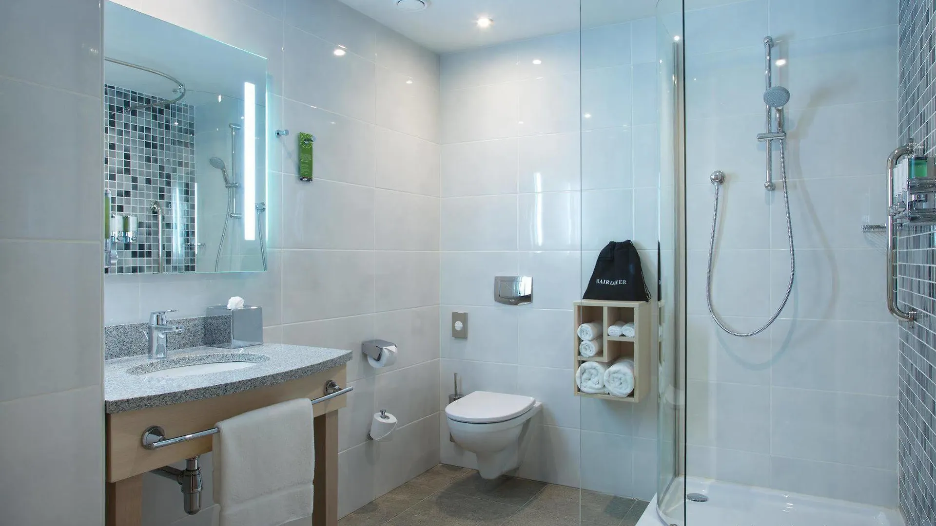 Отель Hampton by Hilton Minsk City Centre