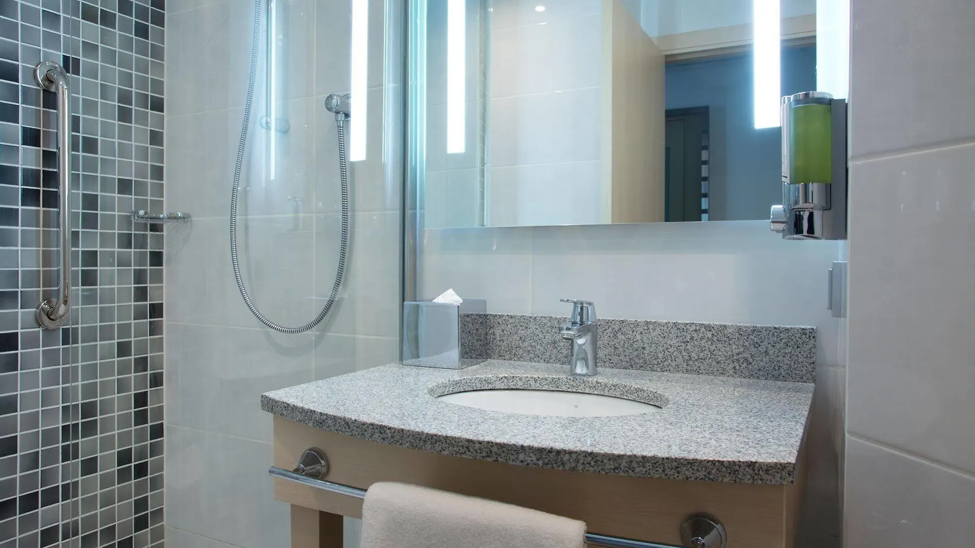 Hampton By Hilton Minsk City Centre Hotel